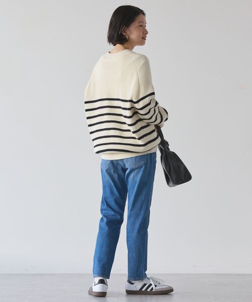 AMERICAN HOLIC(アメリカンホリック)の「【WEB限定】テーパードデニム(-3cm)(デニムパンツ・レディース・ワンウォッシュ/インディゴブルー/ライトインディゴブルー/ブルー系その他・L/XL/XS/S/M)」の12枚目の写真