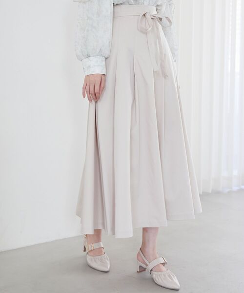 MAJESTIC LEGON（マジェスティックレゴン）の「ステッチラインタックフレアスカート（スカート・レディース・アイボリー/ネイビー/ブラック系その他2/ブラック・X-SMALL/SMALL/MEDIUM）」の11枚目の写真