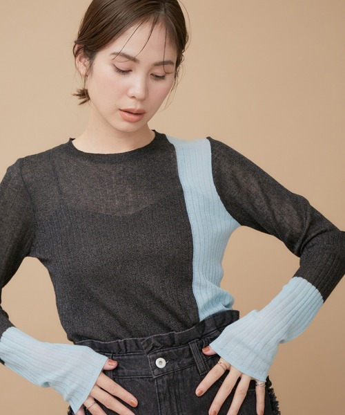 LE CERCLE par rope'(ルセルクルパーロペ)の「アシメバイカラーシアーニット(ニット/セーター・レディース・ブラック系その他/ベージュ系その他2/ライトグレー・FREE)」の4枚目の写真