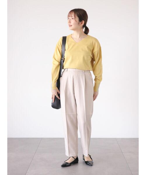 Te chichi TERRASSE（テチチテラス）の「Vネック袖ラメラインニット（ニット/セーター・レディース・ブラック/オフホワイト/イエロー/ブルー・F）」の6枚目の写真