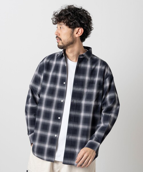 FREAK'S STORE（フリークスストア）の「FREAK’S STORE/フリークスストア ロングスリーブ レギュラーカラー オンブレチェックシャツ/イージーウェア/リラックスフィット（シャツ/ブラウス・メンズ・ブラック/ブルー/チャコール・LARGE/MEDIUM）」の19枚目の写真