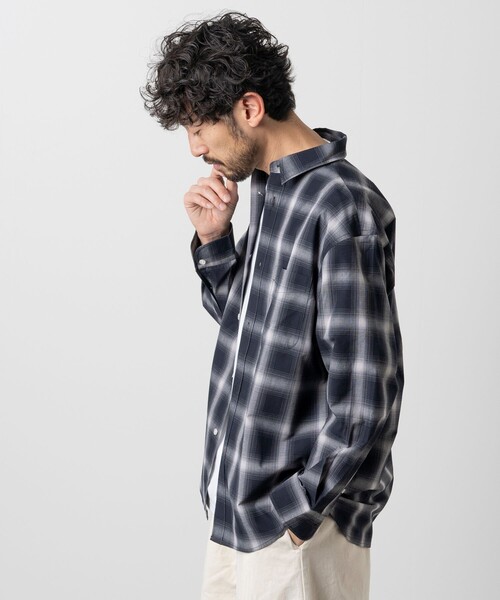 FREAK'S STORE（フリークスストア）の「FREAK’S STORE/フリークスストア ロングスリーブ レギュラーカラー オンブレチェックシャツ/イージーウェア/リラックスフィット（シャツ/ブラウス・メンズ・ブラック/ブルー/チャコール・LARGE/MEDIUM）」の20枚目の写真