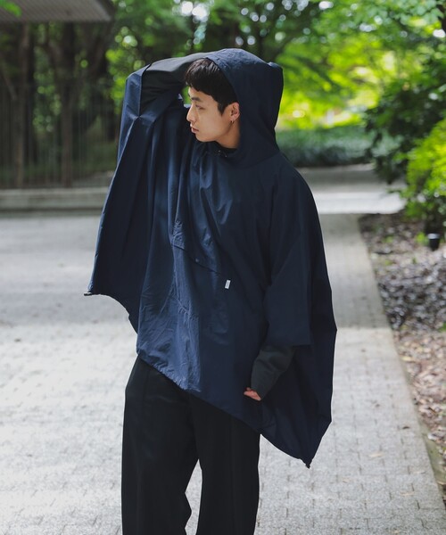 BEAMS JAPAN(ビームス ジャパン)の「【別注】小松マテーレ / ダントツ撥水(R) ポンチョ(ポンチョ・メンズ・ライトグレー/ネイビー/インディゴブルー・ONE SIZE)」の20枚目の写真