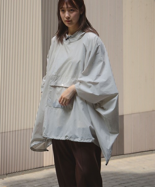 BEAMS JAPAN(ビームス ジャパン)の「〈UNISEX〉小松マテーレ × BEAMS JAPAN / 別注 ダントツ撥水(R) ポンチョ(ポンチョ・メンズ・ライトグレー/ネイビー/インディゴブルー・ONE SIZE)」の21枚目の写真