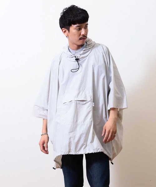 BEAMS JAPAN(ビームス ジャパン)の「〈UNISEX〉小松マテーレ × BEAMS JAPAN / 別注 ダントツ撥水(R) ポンチョ(ポンチョ・メンズ・ライトグレー/ネイビー/インディゴブルー・ONE SIZE)」の6枚目の写真