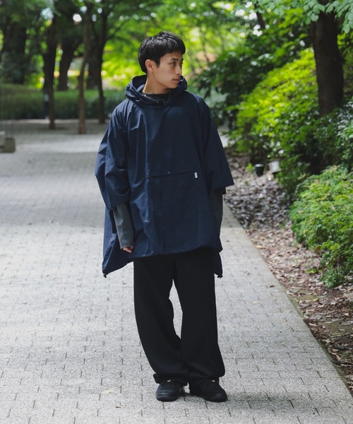 BEAMS JAPAN(ビームス ジャパン)の「〈UNISEX〉小松マテーレ × BEAMS JAPAN / 別注 ダントツ撥水(R) ポンチョ(ポンチョ・メンズ・ライトグレー/ネイビー/インディゴブルー・ONE SIZE)」の8枚目の写真