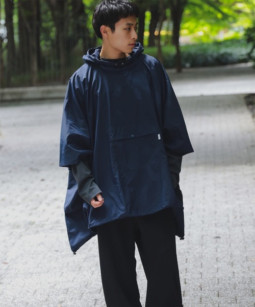 BEAMS JAPAN(ビームス ジャパン)の「〈UNISEX〉小松マテーレ × BEAMS JAPAN / 別注 ダントツ撥水(R) ポンチョ(ポンチョ・メンズ・ライトグレー/ネイビー/インディゴブルー・ONE SIZE)」の11枚目の写真