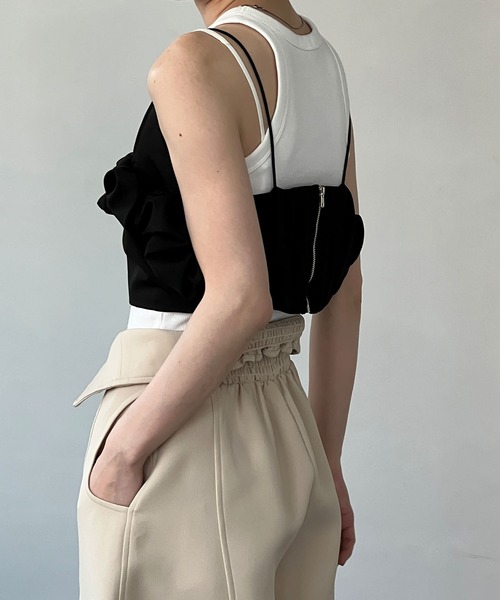 chuclla（チュクラ）の「シャーリングデザイン キャミビスチェ chw24s061（ベスト・レディース・アイボリー/ブラック・FREE）」の5枚目の写真