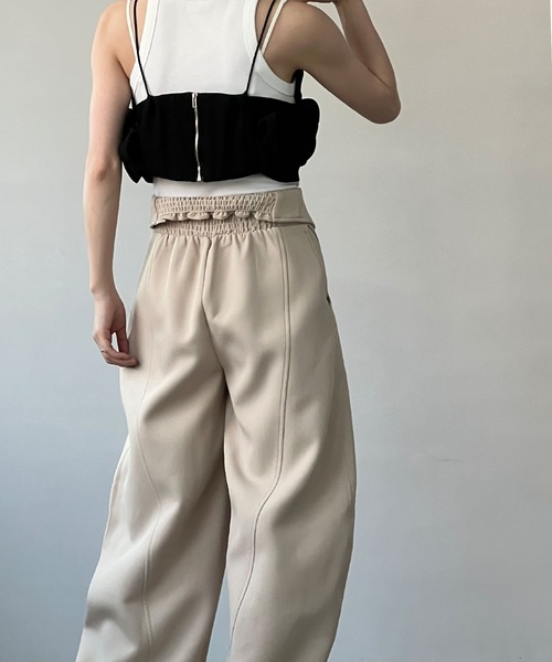 chuclla（チュクラ）の「シャーリングデザイン キャミビスチェ chw24s061（ベスト・レディース・アイボリー/ブラック・FREE）」の3枚目の写真