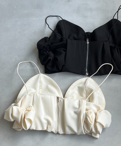 chuclla（チュクラ）の「シャーリングデザイン キャミビスチェ chw24s061（ベスト・レディース・アイボリー/ブラック・FREE）」の18枚目の写真