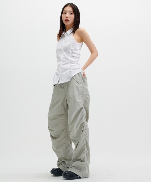 runningHIGH(ランニングハイ)の「【runningHIGH】SHIRRING NYLON PARACHUTE PANTS(カーゴパンツ・メンズ・ブラック/チャコール/ライトグレー・ONE SIZE)」の14枚目の写真