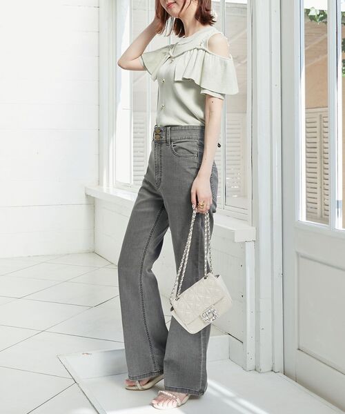 MAJESTIC LEGON（マジェスティックレゴン）の「パールストラップ肩あきニット（その他トップス・レディース・ライトグリーン/アイボリー/チャコールグレー・MEDIUM）」の14枚目の写真