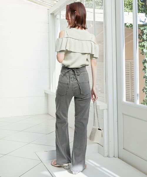 MAJESTIC LEGON（マジェスティックレゴン）の「パールストラップ肩あきニット（その他トップス・レディース・ライトグリーン/アイボリー/チャコールグレー・MEDIUM）」の15枚目の写真