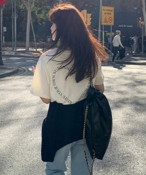 DIAVEL（ディアベル）の「【SALE激安中】ハートグラフィックロゴプリントオーバーサイズTシャツ／ユニセックス ビッグシルエット（Tシャツ/カットソー・レディース・ホワイト/アイボリー/ホワイト系その他/ブラック/ライトブルー/ブラック系その他/ダークグレー/ホワイト×ブラック・M）」の11枚目の写真