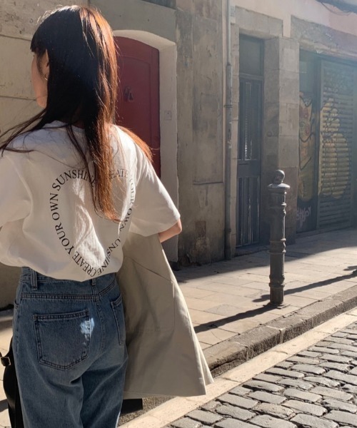 DIAVEL（ディアベル）の「【SALE激安中】ハートグラフィックロゴプリントオーバーサイズTシャツ／ユニセックス ビッグシルエット（Tシャツ/カットソー・レディース・ホワイト/アイボリー/ホワイト系その他/ブラック/ライトブルー/ブラック系その他/ダークグレー/ホワイト×ブラック・M）」の18枚目の写真