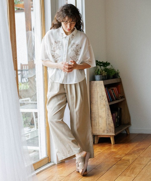 niko and...(ニコアンド)の「シアーメッシュ刺繍シャツ(シャツ/ブラウス・レディース・ネイビー/オフホワイト/ブルー・FREE)」の11枚目の写真