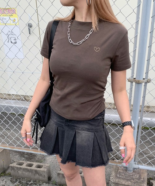 non-hedge(ノンヘッジ)の「ハート刺繍半袖Tシャツ(Tシャツ/カットソー・レディース・ブラック/オフホワイト/グレー/チャコールグレー/ピンク/ブラウン・FREE)」の5枚目の写真