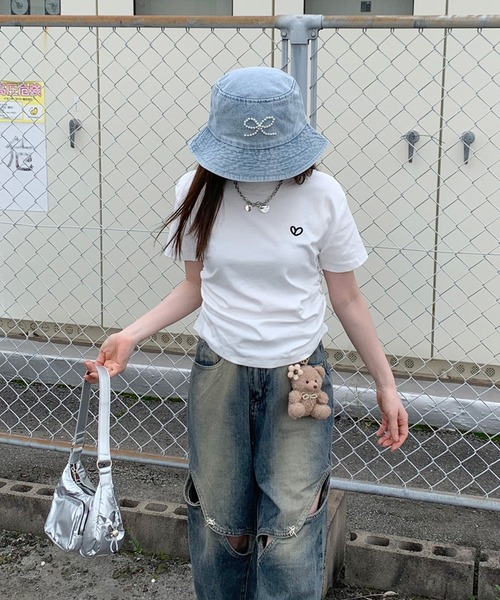 non-hedge(ノンヘッジ)の「ハート刺繍半袖Tシャツ(Tシャツ/カットソー・レディース・ブラック/オフホワイト/グレー/チャコールグレー/ピンク/ブラウン・FREE)」の21枚目の写真