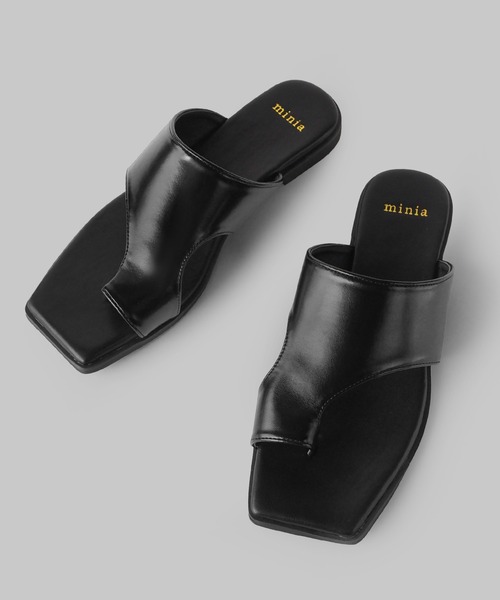 minia（ミニア）の「メタリックトングサンダル（サンダル・レディース・ブラック/シルバー/ブロンズ・LL/S/M/L）」の2枚目の写真