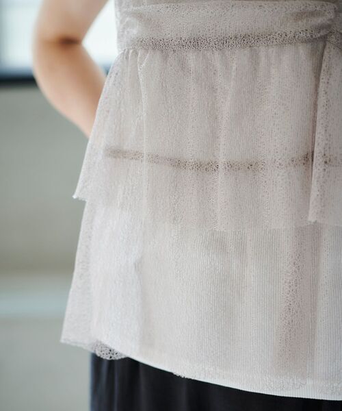 le.coeur blanc（ルクールブラン）の「メロンチュールキャミブラウス（シャツ/ブラウス・レディース・ブラック/モカ・38）」の17枚目の写真