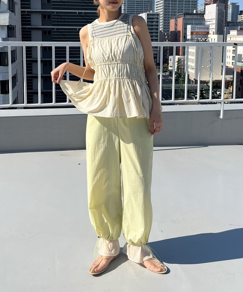 KBF(ケイビーエフ)の「ギャザーリボンビスチェ(ベスト・レディース・レッド系その他/アイボリー/ブラック・ONE)」の10枚目の写真