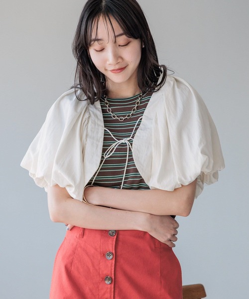 LOWRYS FARM（ローリーズファーム）の「ＰＵＴＯＮボレロ　108011（カーディガン/ボレロ・レディース・アイボリー/ブラック・FREE）」の5枚目の写真