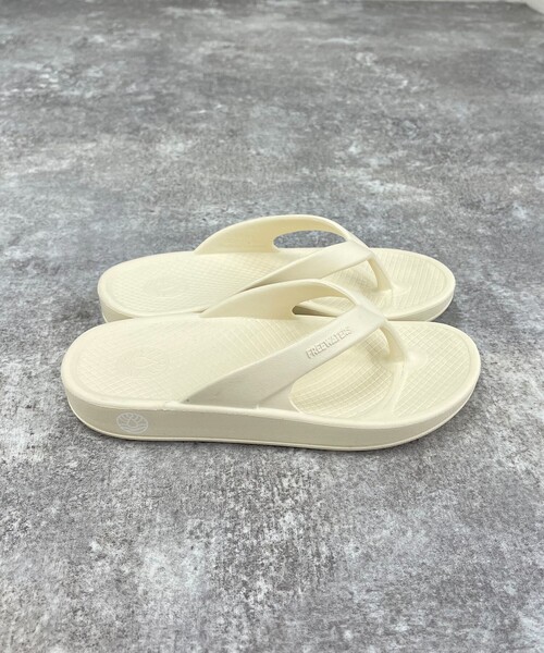 fredy emue（フレディエミュ）の「【FREEWATERS/フリーウォータース】 Cloud9 Ultra リカバリーサンダル（サンダル・レディース・ブラック/グレー/キナリ・23/24/22）」の16枚目の写真