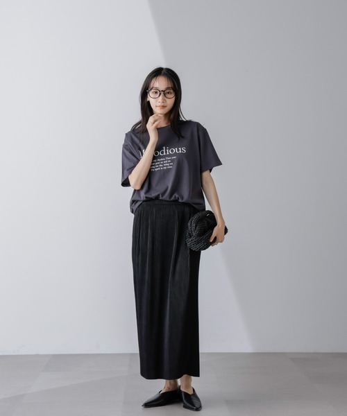 NANO universe(ナノユニバース)の「レタードグラフィックTシャツ(Tシャツ/カットソー・レディース・ベージュ/チャコール/ホワイト・FREE)」の8枚目の写真