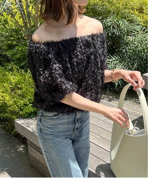 AMELY(エミリー)の「【コラボ】マルチウェイオフショルダー(シャツ/ブラウス・レディース・ホワイト/ブラック/ホワイト系その他/ブラック系その他・フリー)」の6枚目の写真