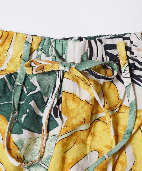 coca（coca）（コカ）の「とろレーヨンカラーリーフ柄パンツ（その他パンツ・レディース・その他・SHORT/MEDIUM/LONG）」の3枚目の写真