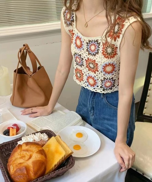 SpRay（スプレイ）の「花クロシェスクエアビスチェ（タンクトップ・レディース・アイボリー/ブラック・FREE）」の4枚目の写真