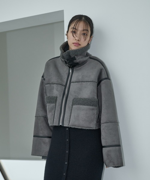 AIC.（エーアイシー）の「ムートンライクショートボアジャケット（ムートンコート・レディース・チャコールグレー/アイボリー/ブラック・FREE）」の6枚目の写真