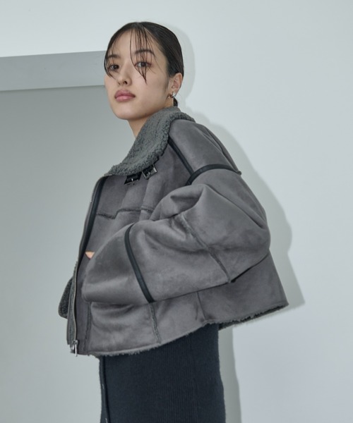 AIC.（エーアイシー）の「ムートンライクショートボアジャケット（ムートンコート・レディース・チャコールグレー/アイボリー/ブラック・FREE）」の16枚目の写真