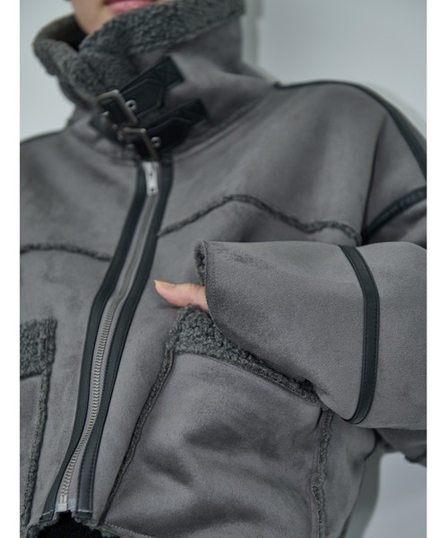 AIC.（エーアイシー）の「ムートンライクショートボアジャケット（ムートンコート・レディース・チャコールグレー/アイボリー/ブラック・FREE）」の13枚目の写真