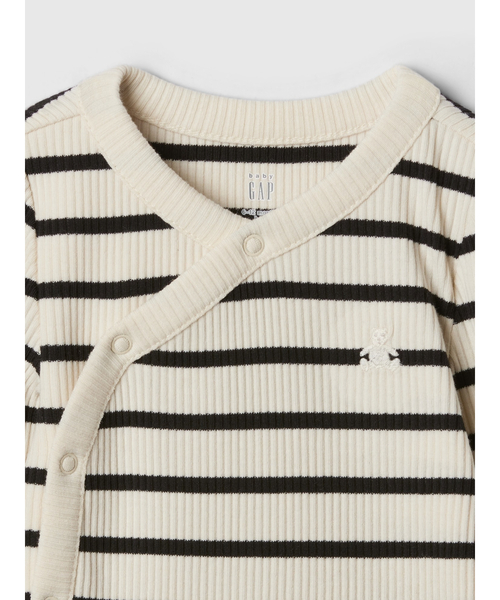 GAP(ギャップ)の「クロスオーバー リブ ボディスーツ (ベビー)(ロンパース・キッズ・ブラック×ホワイト/ベージュ・80cm/70cm/50cm/60cm)」の5枚目の写真