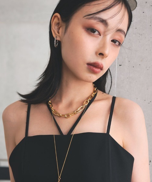 at.（アット）の「【at.】みーちゃん ツイストアンカーピアス（ピアス（両耳用）・レディース・ゴールド/シルバー・FREE）」の4枚目の写真