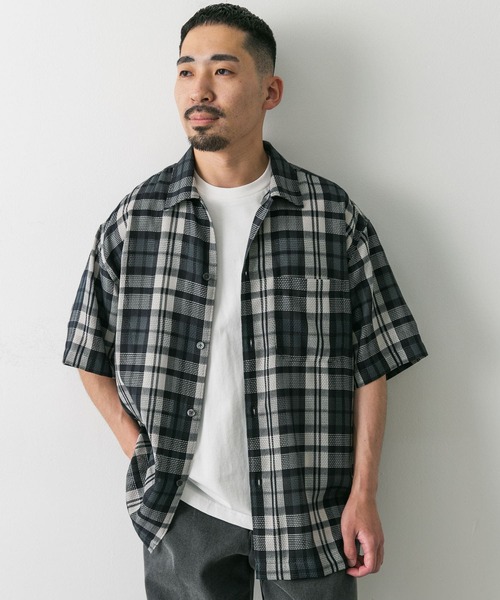 URBAN RESEARCH DOORS（アーバンリサーチドアーズ）の「カラミ織チェックシャツ（シャツ/ブラウス・メンズ・グリーン系その他/ブラック系その他・MEDIUM/LARGE）」の4枚目の写真