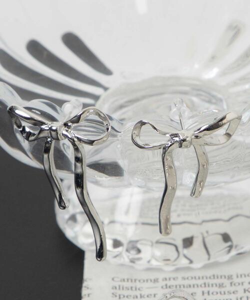 WEGO（ウィゴー）の「WEGO/メタルリボンピアス（ピアス（両耳用）・レディース・その他2/その他1・FREE）」の2枚目の写真