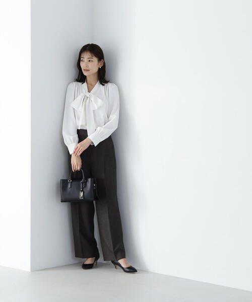 NATURAL BEAUTY BASIC（ナチュラルビューティーベーシック）の「◇シャークスキン SETUP ワイドパンツ（その他パンツ・レディース・ダークブラウン/チャコールグレー・MEDIUM/SMALL/X-SMALL）」の18枚目の写真