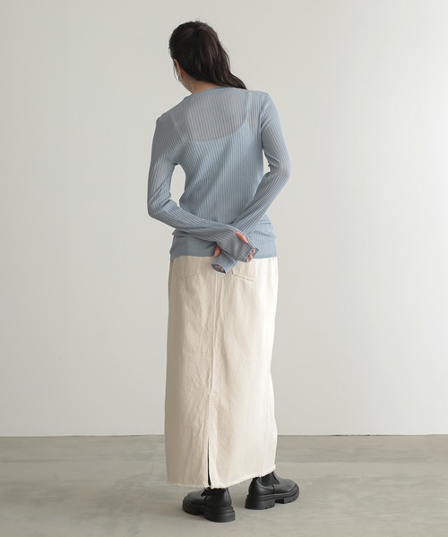 for/c(フォーシー)の「シアーリブニットプルオーバー【オーガニックコットン】(ニット/セーター・レディース・ブルー/オフホワイト/ブラック/チャコールグレー・LL/M/L)」の5枚目の写真
