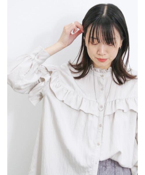 Samansa Mos2 blue（サマンサモスモスブルー）の「アソートフリルブラウス（シャツ/ブラウス・レディース・ブルー/ライトベージュ/ブラック・F）」の13枚目の写真