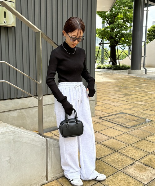 ISOOK（アイスー）の「【ISOOK / アイスー】リブタートルニット  / タートルネック サムホール ハイネック セーター 長袖 春ニット グリーン ZOZOTOWN限定（ニット/セーター・レディース・ブラック/グレー/グリーン/オレンジ・FREE）」の22枚目の写真