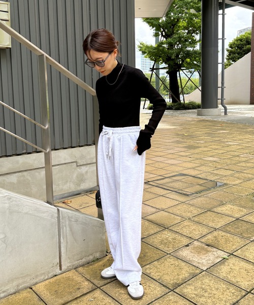 ISOOK（アイスー）の「【ISOOK / アイスー】リブタートルニット  / タートルネック サムホール ハイネック セーター 長袖 春ニット グリーン ZOZOTOWN限定（ニット/セーター・レディース・ブラック/グレー/グリーン/オレンジ・FREE）」の10枚目の写真