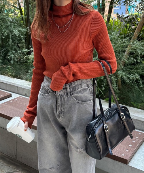 ISOOK（アイスー）の「【ISOOK / アイスー】リブタートルニット  / タートルネック サムホール ハイネック セーター 長袖 春ニット グリーン ZOZOTOWN限定（ニット/セーター・レディース・ブラック/グレー/グリーン/オレンジ・FREE）」の20枚目の写真