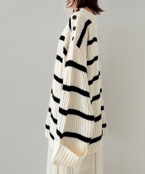 PURE BRIGHT（ピュアブライト）の「ワイドスリーブボーダーニット（ニット/セーター・レディース・ホワイト/グレー・FREE）」の11枚目の写真