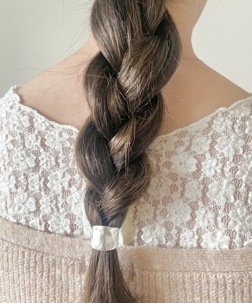 ciite'（シーテ）の「ミニハーフラウンドポニーフックシンプリーデザイン　マット（ヘアピン・レディース・ゴールド/シルバー・FREE）」の10枚目の写真