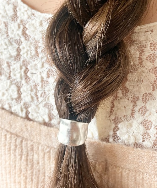 ciite'（シーテ）の「ミニハーフラウンドポニーフックシンプリーデザイン　マット（ヘアピン・レディース・ゴールド/シルバー・FREE）」の19枚目の写真