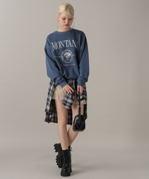 FOREVER 21（フォーエバー トゥエンティーワン）の「【2024FW】ピグメント裏毛グラフィックプルオーバー（スウェット・レディース・レッド/グレー/チャコールグレー/ネイビー・FREE）」の10枚目の写真