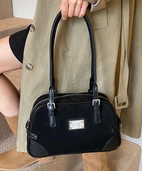mebole(メボレ)の「レトロボストンショルダーバッグ(ショルダーバッグ・レディース・ブラック/ブラウン/キャメル・FREE)」の1枚目の写真