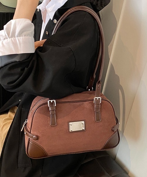 mebole(メボレ)の「レトロボストンショルダーバッグ(ショルダーバッグ・レディース・ブラック/ブラウン/キャメル・FREE)」の14枚目の写真